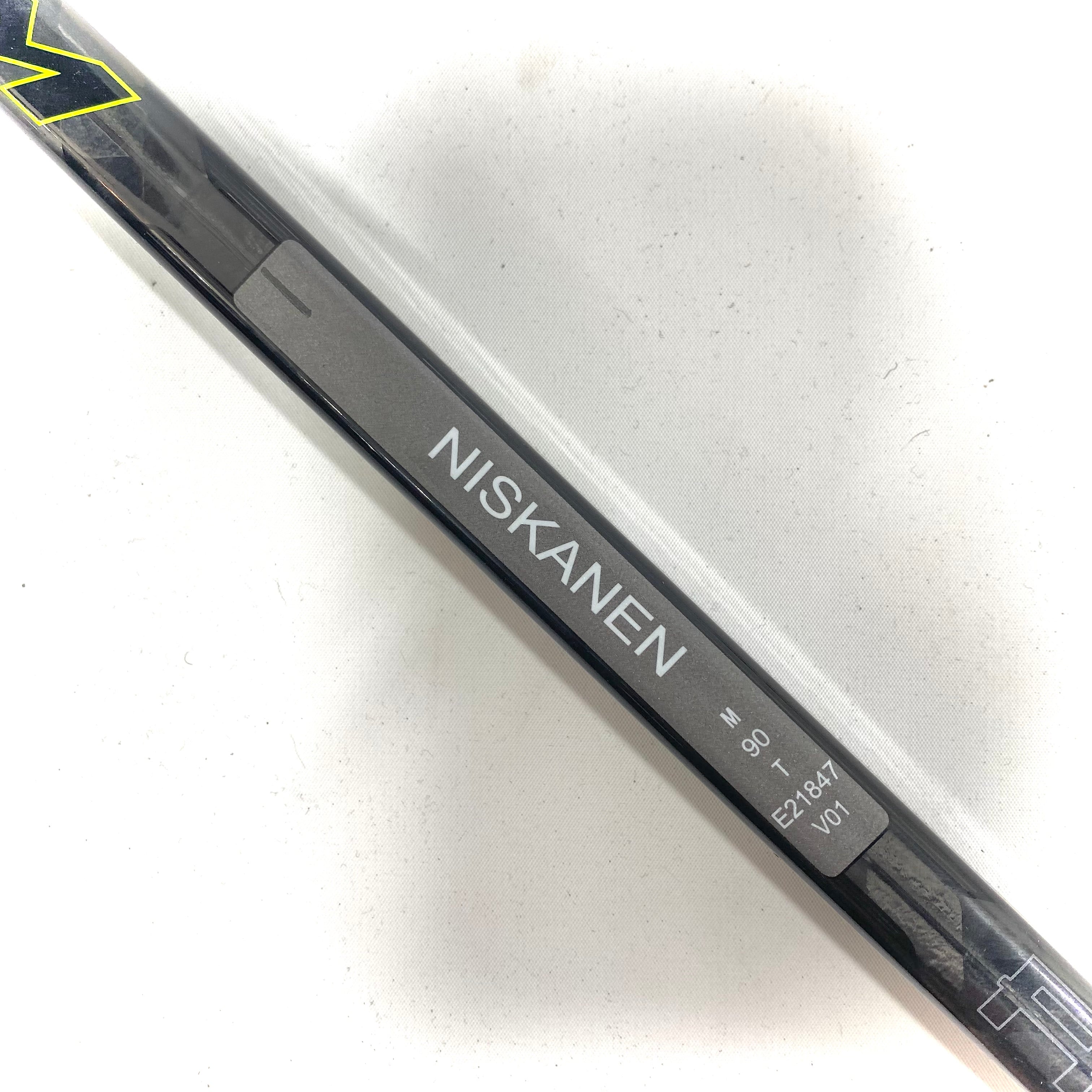 Matt Niskanen Pro Stock - CCM Ribcor Reckoner (LNH)